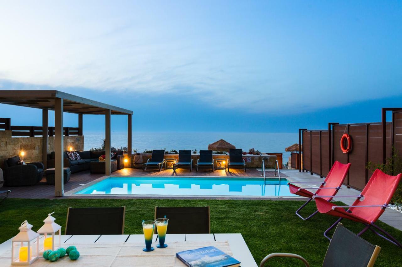 Espera Luxury Beach Front Residence With Pool & Bbq, By Thinkvilla Rethymno Eksteriør bilde